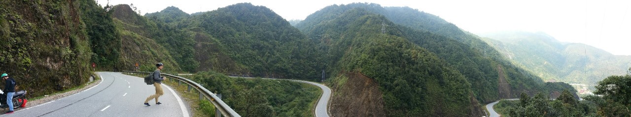 Đường lên đỉnh đèo Ô Quy Hồ